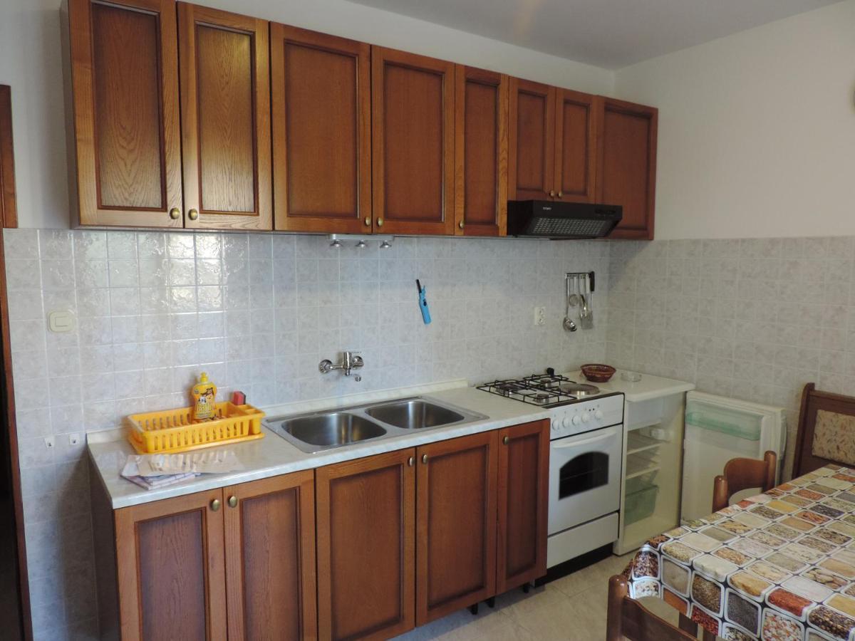 Apartmani Antica Cres Esterno foto
