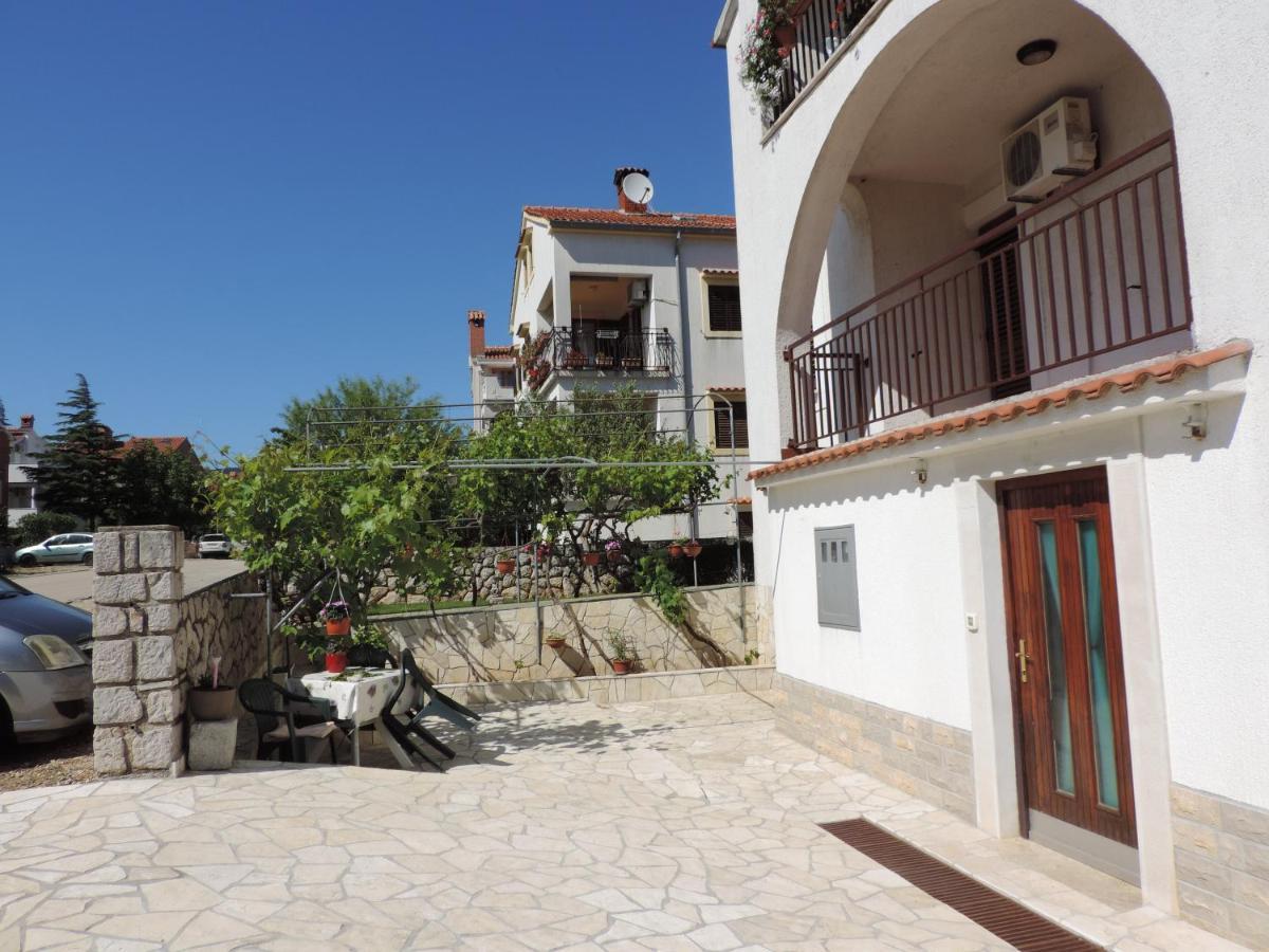 Apartmani Antica Cres Esterno foto